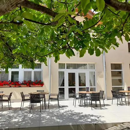 Hotel Platan 3*