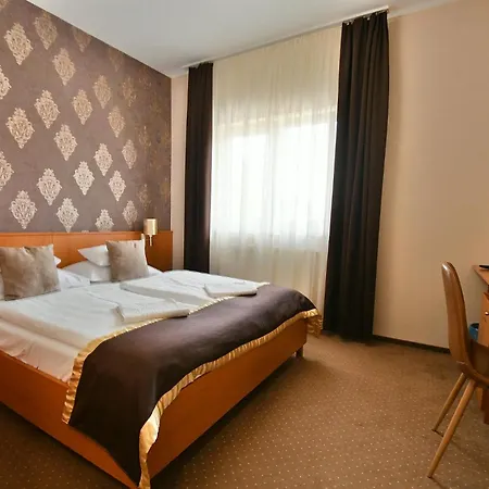 Platan Hotel
