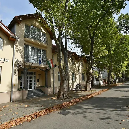 Platan Hotel
