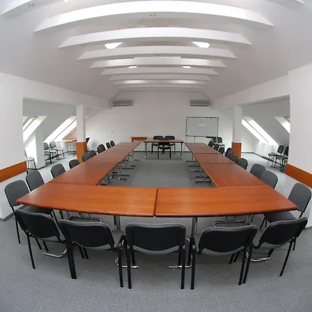 Platan 3* İstolni Belgrad