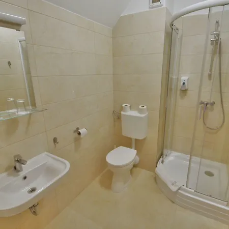 Platan 3* İstolni Belgrad