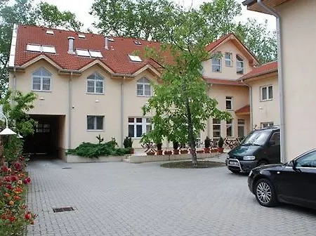 酒店 普兰滕酒店 Székesfehérvár