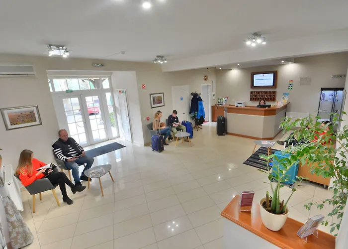 فندق Platan Székesfehérvár