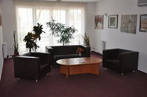 普兰滕酒店 酒店